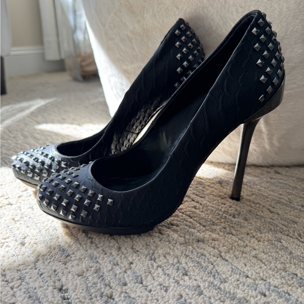 BCBGMAXAZRIA Studded Black High Heels